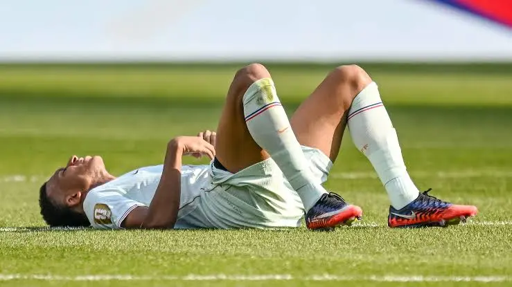 姆巴佩受伤离场法国2026世界杯8强摩洛哥脚踝冰敷
